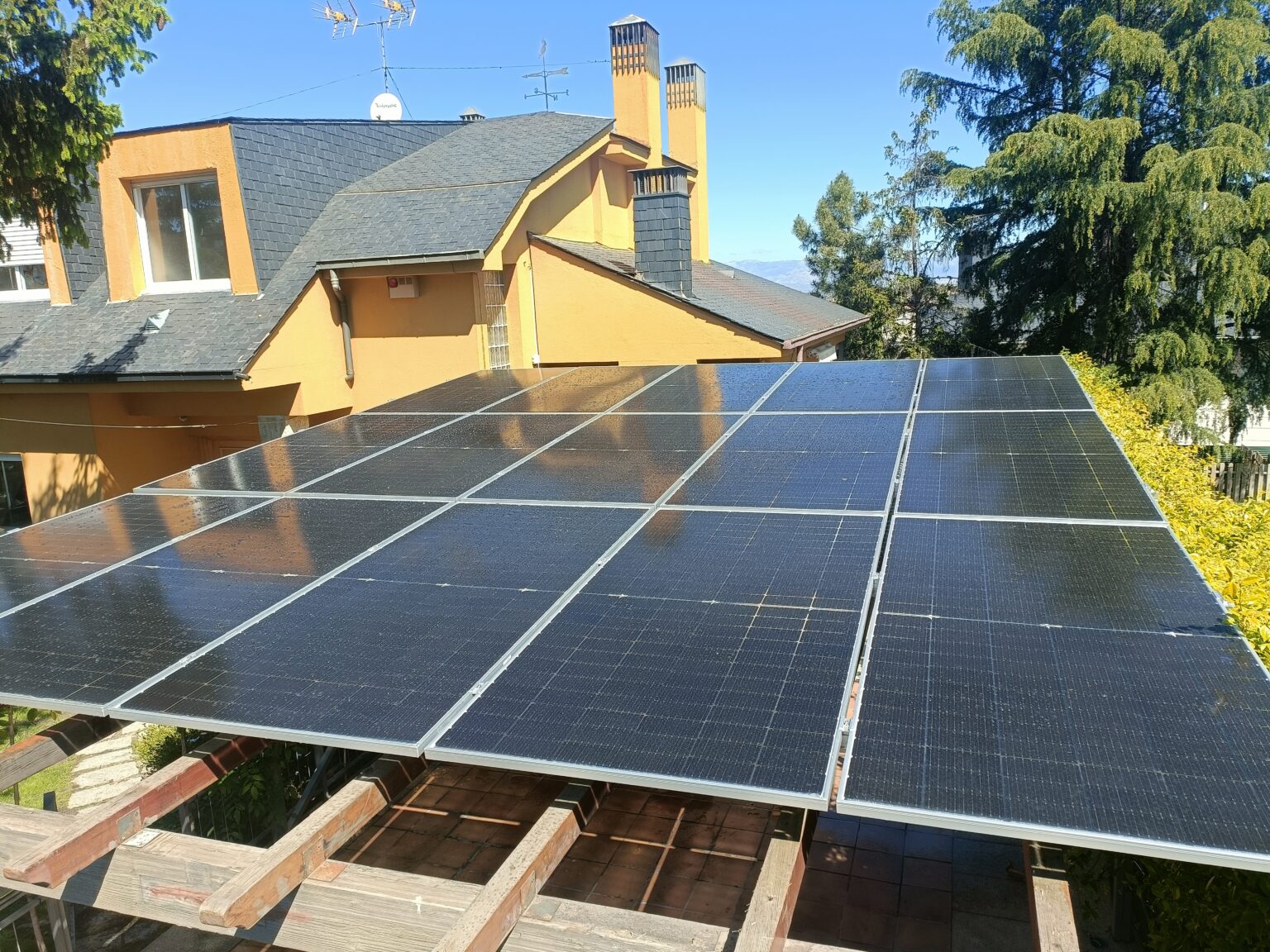 Instalación llave en mano de sistemas fotovoltaicos para particulares.